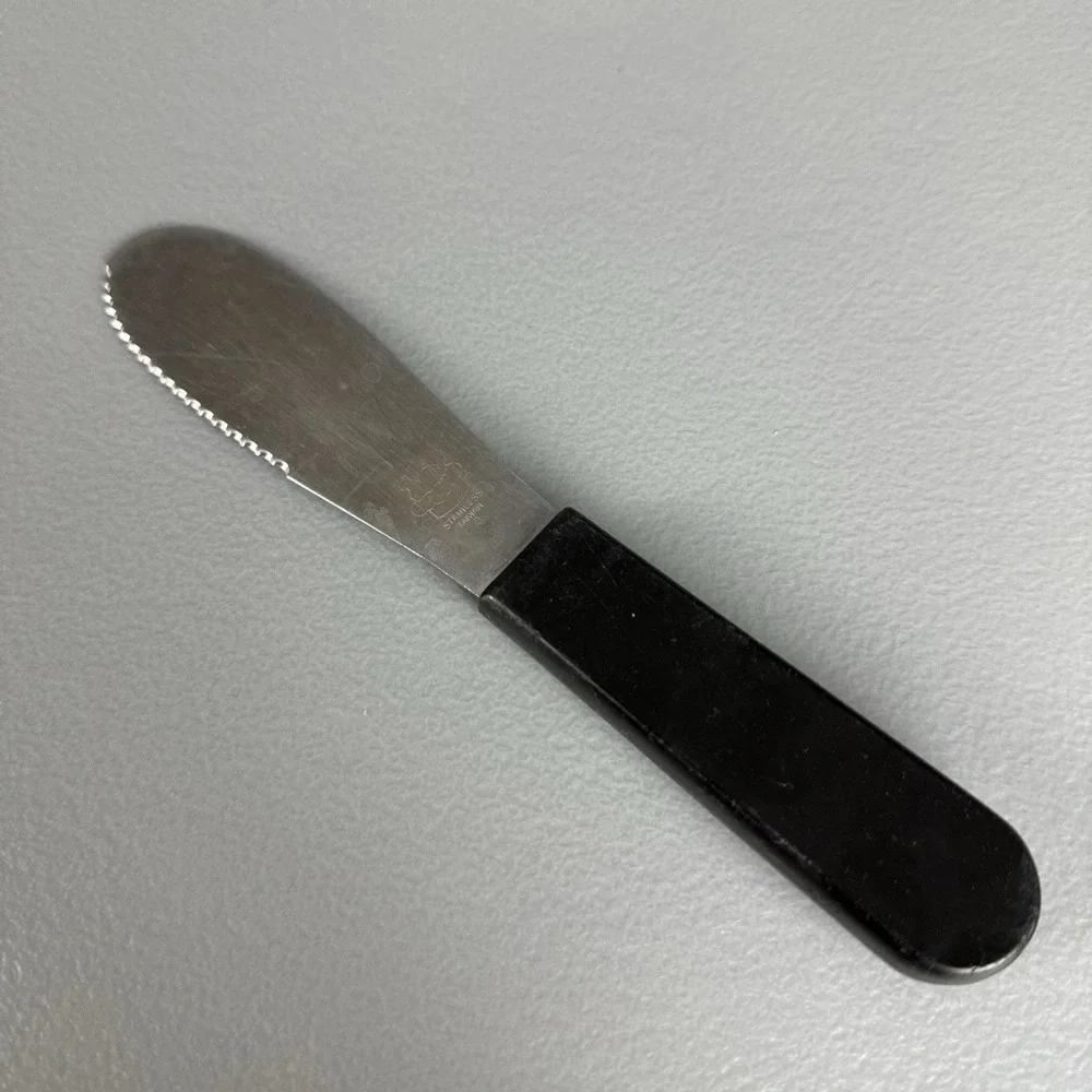 The Pampered Chef All Purpose Spreader Bagel Sandwich Serrated Knife #1641